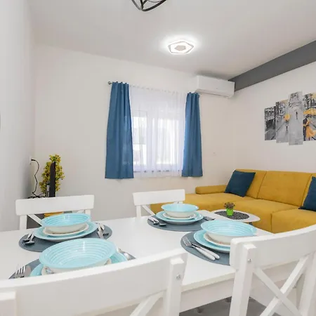 Awesome In With Kitchen * Veliki Prolog