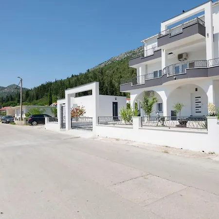 Σπίτι διακοπών Awesome In With Kitchen Veliki Prolog